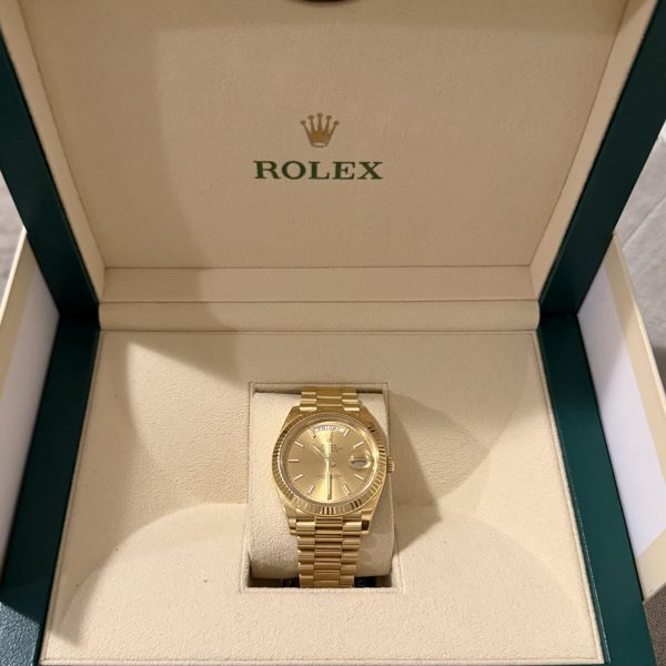 Gold luxury watch we buy